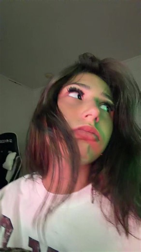ivy 🍂🧸🍁 (@ivyiscoolandtuff)’s video of my mom