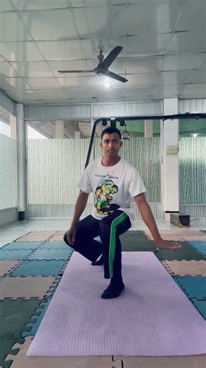 #karate silat sweep kick attack tutorial #shorts #kick #fightscane #roadfight #moviescene #trailor