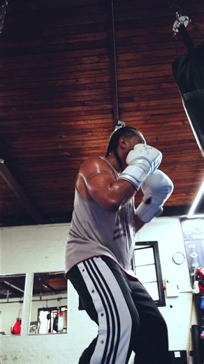 Bag work before my fight this weekend 🥊 #boxing #boxer #fightcamp