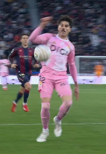 Levante UD vs. Real Oviedo: Close Call!