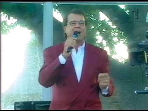 Lasse Berghagen - Kvastskaftsdans (Allsång På Skansen 1995)