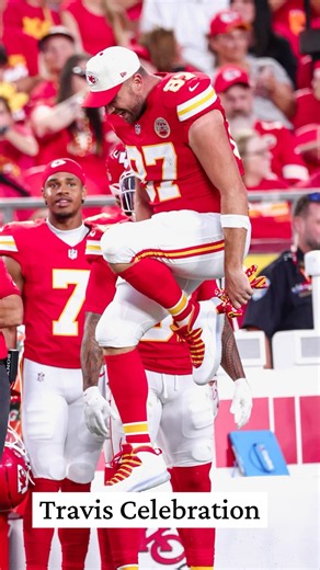 Travis Kelce’s CELEBRATORY JUMP after Chiefs Touchdown vs Seahawks