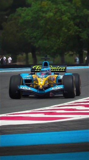 Renault Formula 1 V10 Engine Pure Sound: Ex-Fernando Alonso' R25 F1 Car Accelerations! ✨