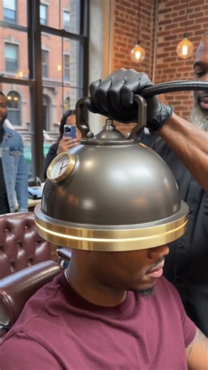 This Machine Braided a Full Head of Cornrows in ONE Seal 🤯 The Pattern Was Already Inside 😳
