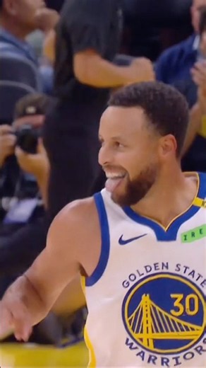 Stephen Curry Crazy 4-Point Play 🤯 | #shorts