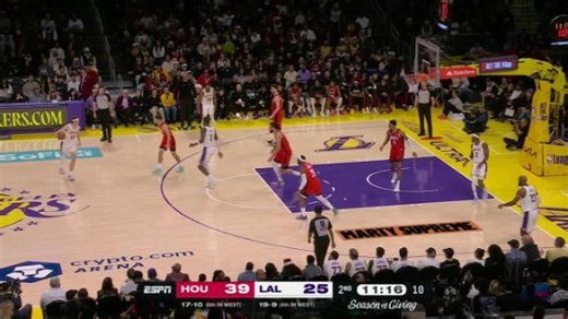 Lakers' Reaves (calf) to miss at least 4 weeks