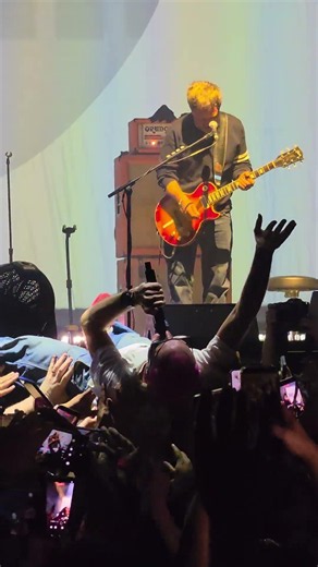 Travis - 7. Live at Mexico City 14/10/2026