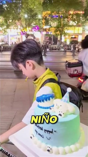 Nadie entendía lo que hacía este niño hasta que se supo la verdad