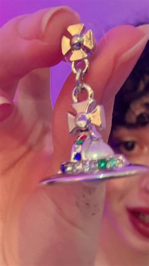 Comprei os brincos da Vivienne Westwood🎀❤️ ID: CEA-BCH-LPP