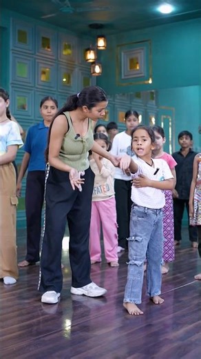 Goa Jane Se Pehle Ye Dance Sikh Lo! 😍🕺 #GoaBeach #dancetutorial #tutorial