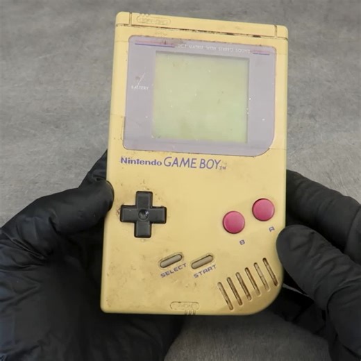 in this video i show you how i restored this yellowed gameboy | Tysy TUBE