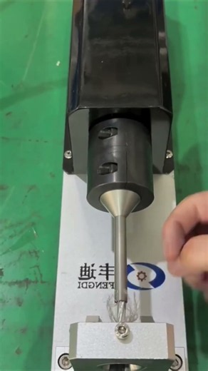 Heavy-Duty Machine in Action: The Ultimate Wire Processing Workhorse! ⚡🔗