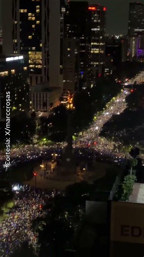 REFORMA SE PINTÓ DE AZUL ¡ASÍ FESTEJAN EN EL ÁNGEL DE LA INDEPENDENCIA!🚂💙 🏆