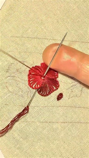Easy Poppy Border Embroidery Technique #embroidery #flowers #shorts