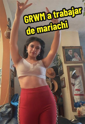 Acompáñenme a trabajar de mariachi con mi familia de cielo rojo 🎶❤️🇲🇽🎺 #mariachi #mariachis #trompeta #trompetista #rojita