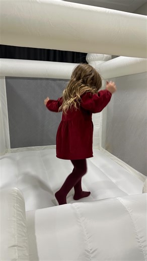 Mihaela on Instagram: "Forever besties🤍"