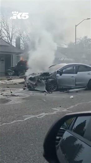 6 people involved in fiery crash in Lakewood