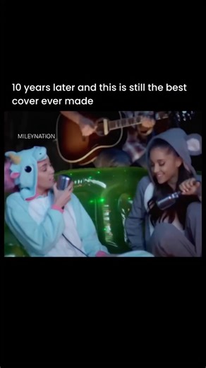 Miley Cyrus & Ariana Grande Sing “Don’t Dream It’s Over” Live #shorts #mileycyrus #arianagrande
