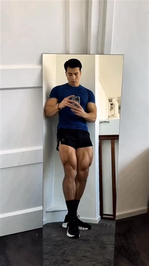 FULL LEG DAY WORKOUT 🦵🔥 Don’t let me see you skipping leg day. Warm up properly, control every rep, and train with intent. Workout: 1️⃣ Leg Press – 3 sets × 15–20 reps 2️⃣ Bulgarian Split Squats – 3 sets × 10–12 reps (each leg) 3️⃣ Goblet Squats – 3 sets × 12–15 reps 4️⃣ Dumbbell Romanian Deadlifts (RDLs) – 3 sets × 12–15 reps 5️⃣ Leg Extensions (Jason Variant) – 2–3 sets × 12–15 reps (slow squeeze) 6️⃣ Seated or Standing Hamstring Curls – 3 sets × 12–15 reps 7️⃣ Calf Raises – 4 sets × 15–20 r