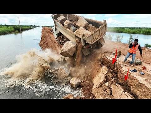 EXTREME!! Unexpected Building Road Over Flooded Area – SHANTUI Bulldozer, Trucks Deliver Unloading