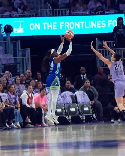 Arike Ogunbowale hits a three