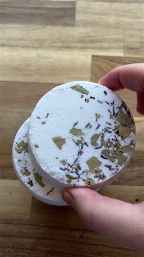 DIY Eucalyptus Lavender Shower Steamers Recipe