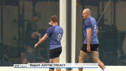 Surprises aplenty in the Ireland team for their Six Nations opener, with Jacob Stockdale and Cian Prendergast named to start in Paris on Thursday night 📱Read more➡️ here https://rte.ie/sport/rugby/2026/0203/1556507-farrell-backs-delighted-stockdale-for-6n-comeback/ | RTÉ Sport