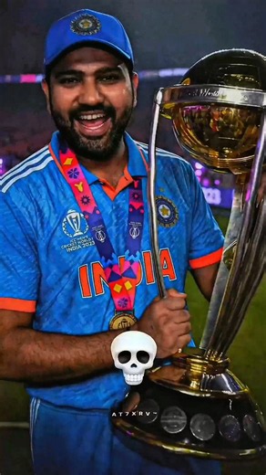 ROHIT KI BEST TROPHY🏆❤️..#viratkohli #rohitsharma #rokoedits #viratkohlireels #rohitsharmareels