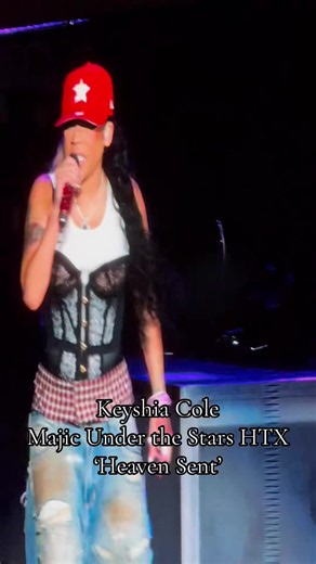 What's going on with Keyshia Cole?? 🤔🤔🤔