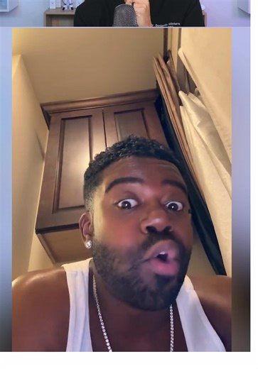 Have You Ever Seen A Dentist With THESE?! 😮🦷 #teeth #veneers #dentist