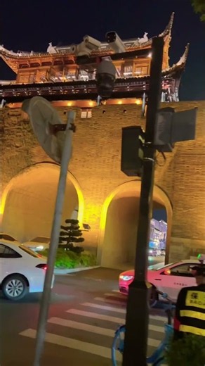 Suzhou City gate #travel #lifeisbutadream #musicaladventures #traveldesire 😂🫶💕🥰❤️😂