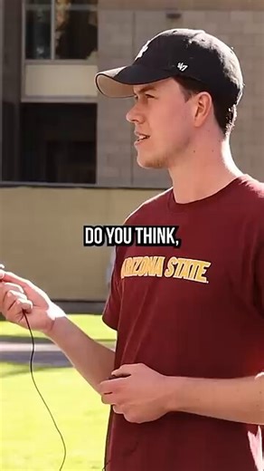 Testing college girls' rizz 😂😂