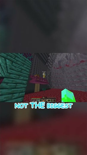 1000 Players Simulate Mining Prison in Minecraft