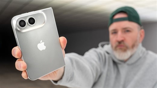 【4K】大胡子上手把玩 iPhone ULTRA Fold 折叠屏手机早期机模 | 作者：Unbox Therapy | 机翻中文