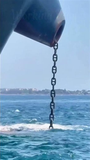 DEEP OCEAN LOCK: How Marine Crews Control Tons Of Free-Falling Steel 🦾