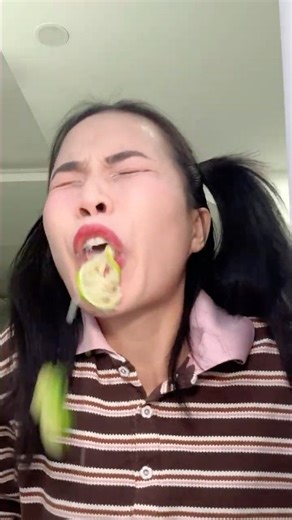 Sour lemons are terrible… Don't eat them 🍋🍋🍋 #shorts #comedy