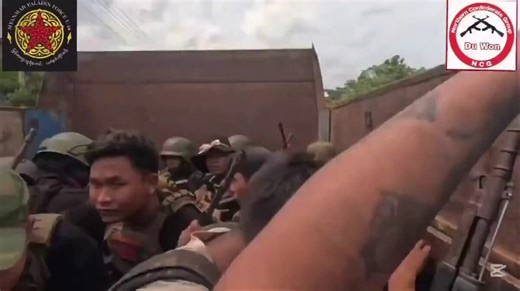 🇲🇲🔥 AMBUSH IN MOTIONOld footage shows Myanmar rebels launching a surprise attack on junta forces from a moving truck, highlighting the intensity of the conflict.