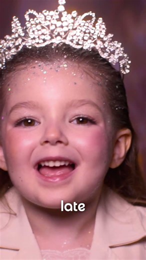 How can a 5-year-old sing with THIS much emotion?! 🥹