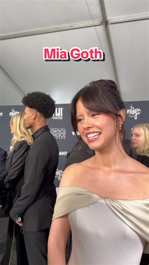 Mia Goth Discusses Frankenstein at the Critics Choice Awards