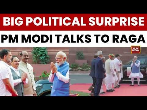 Breaking: PM Modi Stops to Speak with Rahul Gandhi at Phule Tribute Event | Jyotirao Phule Tribute