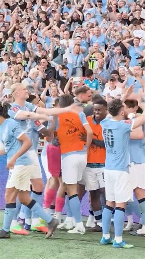 Just wait for Abdukodir Khusanov getting involved in the celebrations for Nico González's goal 😅