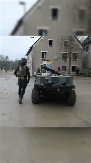 U.S. ARMY TESTS NEW KILLER ROBOT! 🤖 (UNBELIEVABLE)