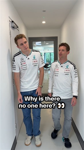 Hang on a minute...why is there no one here?! 👀 #f1 #explainer #mercedesf1