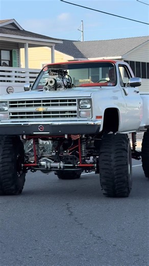 Lifted Square Body Chevy’s at OBX - these are some of the BADDEST I have ever seen 💪🏽 #sickcarsandtrucks #classictrucks #chevyk10 #liftedtrucks #squarebody