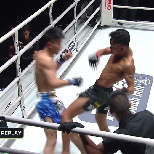 CRISP counter knee from Denkriangkrai 🦵💥