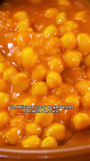 Garbanzos al curry con leche de coco: así de cremosos