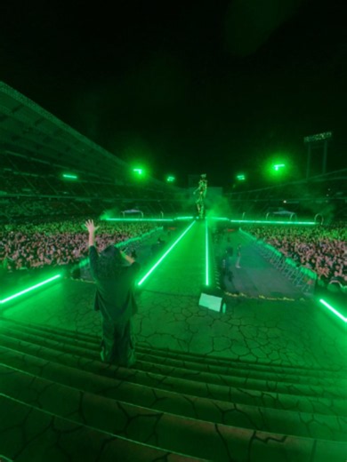 Thank you !! Oct. 11, 12 & 13 The Weeknd: After Hours Til Dawn Tour - ASIA - LIVE in BANGKOK at Rajawangala Stadium Special Guest: Creepy Nuts Directed & edited by @hiroyabrian