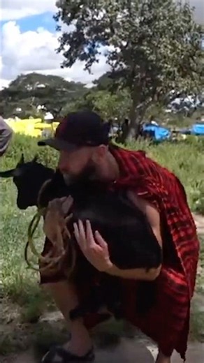 I bought a pet goat 🐐
