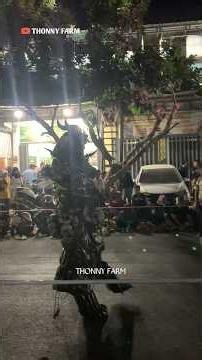 THE GIANT SOUND HOREG CHAMPION, MASKOT MONSTER! FUSO SPEC TRUCK WITH FULL VIDEOTRON LIGHTING IN J...