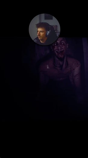 Expecting the jump scare doesn't help #gaming #scary #shorts